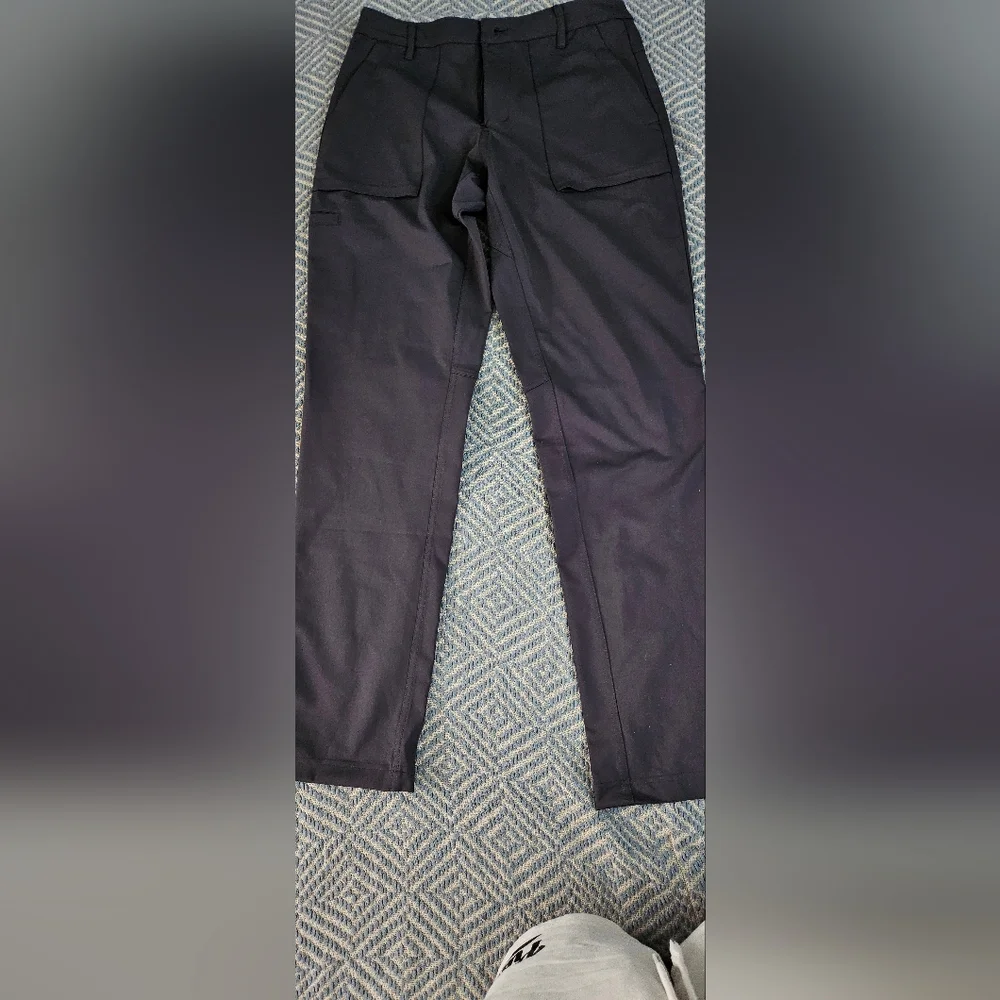 Alo men pants 👖 - Picture 7 of 11